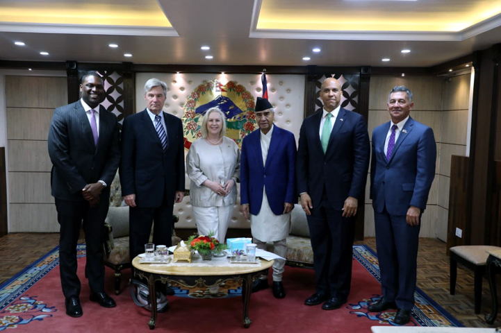 The visiting United States’ Congressional delegation clicked the picture with Prime Minister and Nepali Congress President Sher Bahadur Deuba during their meeting at Baluwatar on Saturday. The US Ambassador to Nepal (far right) is also seen in the picture. Twitter Photo