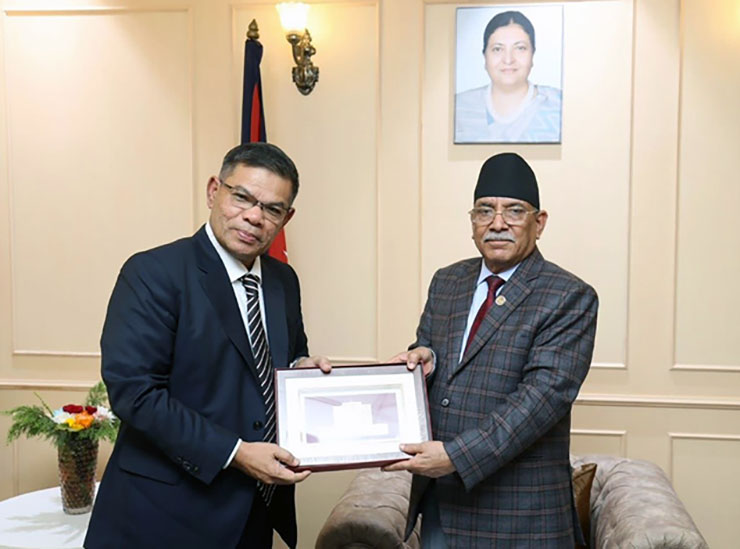Malaysian Home Minister Datuk Seri Saifuddin NasutionIsmail, who is visiting Nepal, meeting with Prime Minister Pushpa Kamal Dahal'Prachanda' at the latter's office in Singh Durbar on Friday. Photo: Prime Minister's Private Secretariat 