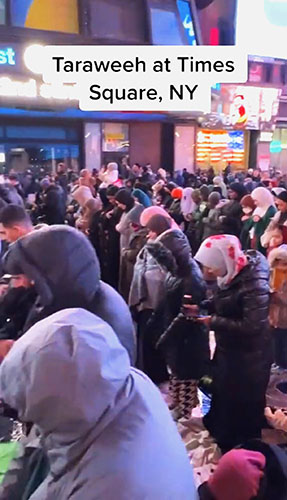 Ramadan pray in Times Square