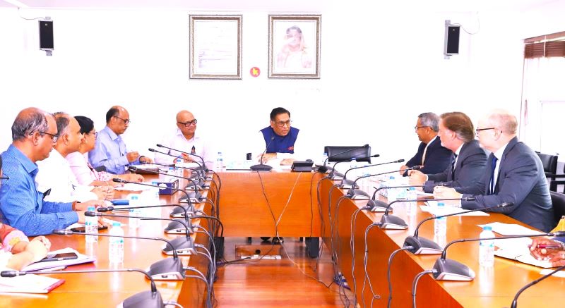 Bangladeshi State Minister for Power, Energy and Mineral Resources Nasrul Hamid receiving the World bank delegation at his office.