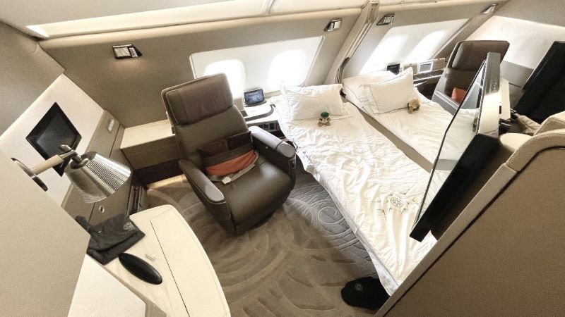 Singapore Airlines suite. AirlineRatings Image