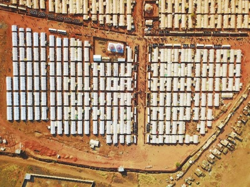 IOM is working to help develop AI-powered tools that assist responders in displacement planning and services more quickly for communities affected by crisis. Photo: IOM